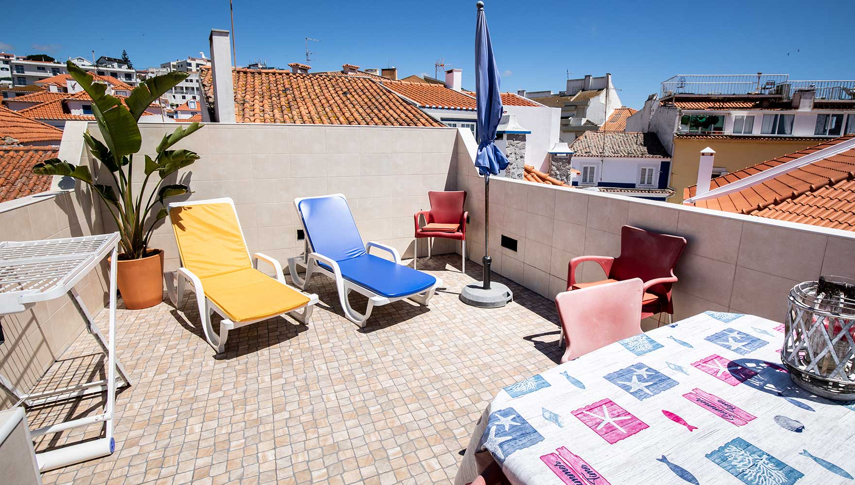 terraço com vista para o mar